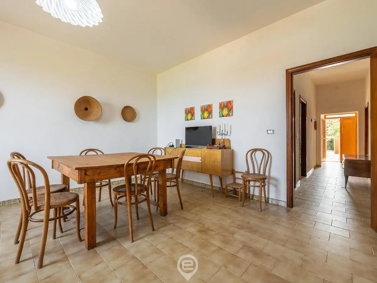 Marine View House Βίλα Putzu Idu 0*,  Ιταλία